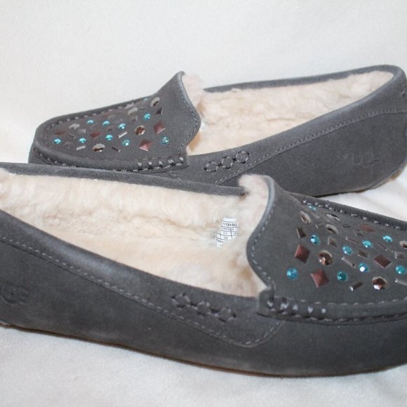 NIB‎ UGG ANSLEY II STUDDED SUEDE SLIPPERS GRAY 8 - Picture 2 of 6